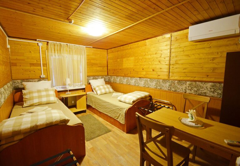 Номер «Стандарт» с общей душевой